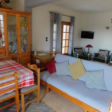 Mountain Retreat In Chrisopigi Apartment