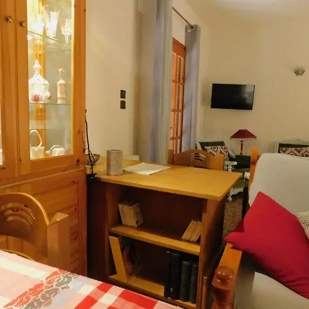 Mountain Retreat In Chrisopigi Apartment *