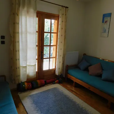 Mountain Retreat In Chrisopigi Apartment