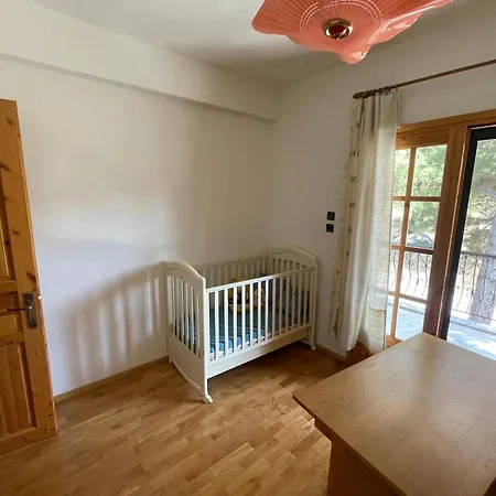 Mountain Retreat In Chrisopigi